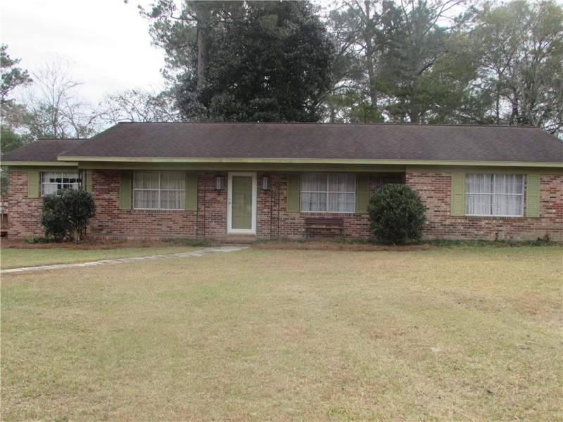 3 bedroom Single Family Residence at 1691 Huckaby Road, No Recorded Subdivision, Waycross — photo 2