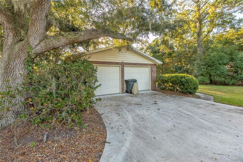 4 bedroom Single Family Residence at 125 Worthing Road, Devonwood Estates, St. Simons Island — photo 3