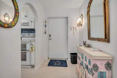548 Oglethorpe Avenue, St. Simons Island GA - photo 6 of 26
