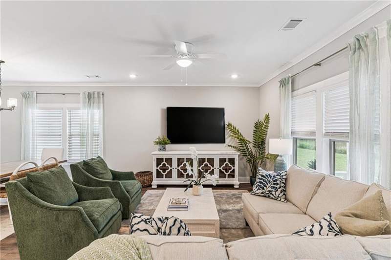 3 bedroom Single Family Residence at 289 Bottlebrush Walk, Grant's Ferry Cove, Brunswick — photo 3