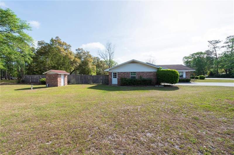 4 bedroom Single Family Residence at 4582 St Johns Church Road, No Recorded Subdivision, Blackshear — photo 4