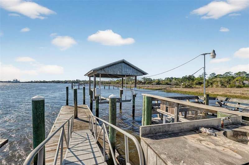 3 bedroom Single Family Residence at 466 Midway Circle, Blythe Island, Brunswick — photo 4