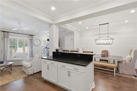 203 Mariners Circle, St. Simons Island GA - photo 10 of 32