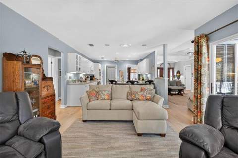 214 W Davis Cup Court, St. Simons Island GA - photo 18 of 55