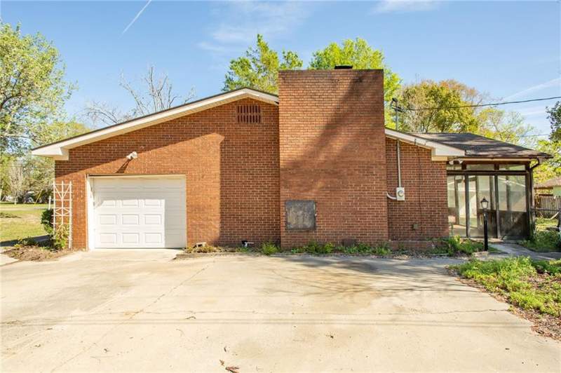 3 bedroom Single Family Residence at 902 Stanton Avenue, No Recorded Subdivision, Waycross — photo 4