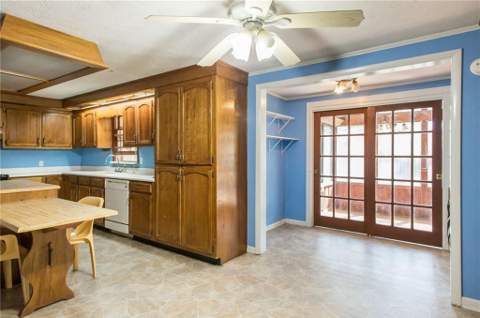 902 Stanton Avenue, Waycross GA - photo 15 of 38