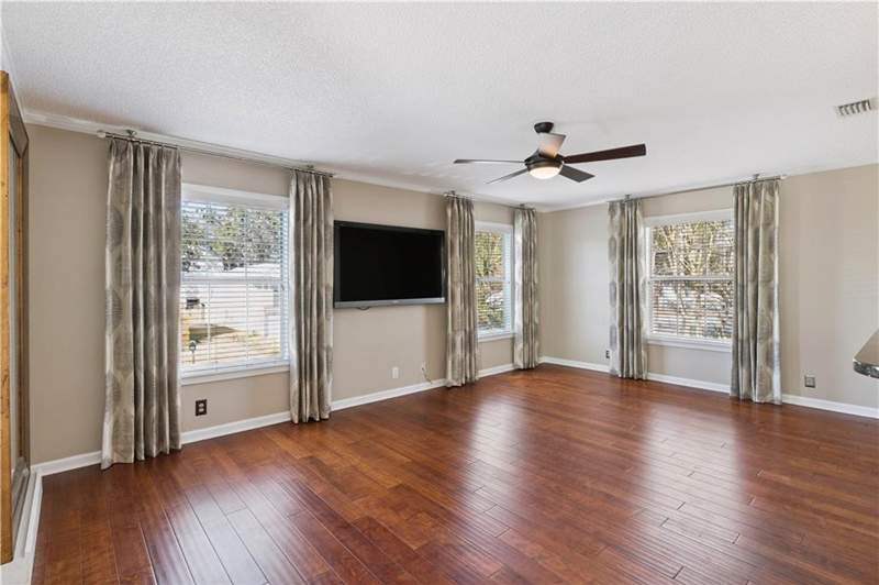 3 bedroom Single Family Residence at 232 Georgia Street, St. Simons Heights, St. Simons Island — photo 3