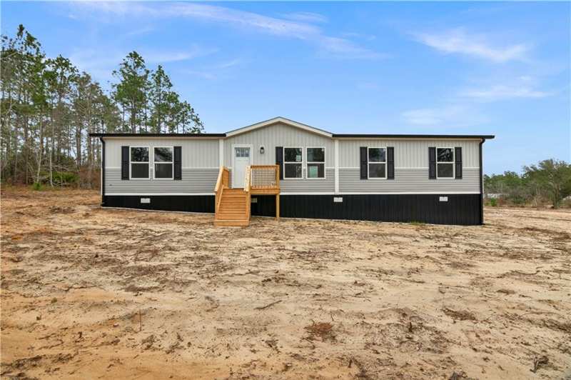 4 bedroom Mobile Home at 840 Gene Bland Road, No Recorded Subdivision, Jesup — photo 1