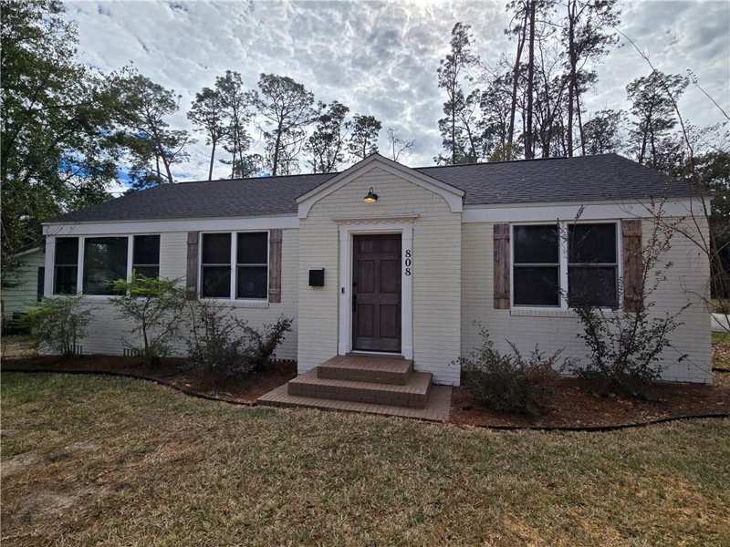 3 bedroom Single Family Residence at 808 Euclid Avenue, No Recorded Subdivision, Waycross — photo 1