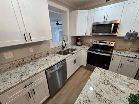 808 Euclid Avenue, Waycross GA - photo 9 of 44