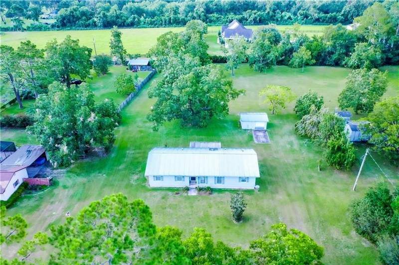 4 bedroom Single Family Residence at 2142 Ben Couch Road, No Recorded Subdivision, Blackshear — photo 5