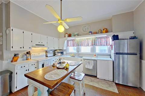 2158 Cherokee Street, Waycross GA - photo 16 of 35