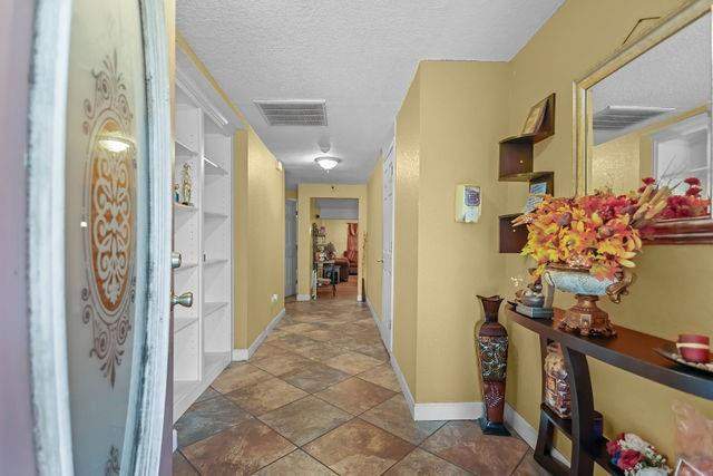 4 bedroom Single Family Residence at 412 S Willow Street, No Recorded Subdivision, Jesup — photo 3