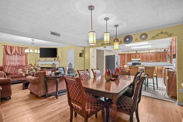 4 bedroom Single Family Residence at 412 S Willow Street, No Recorded Subdivision, Jesup — photo 4