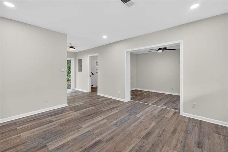 3 bedroom Single Family Residence at 101 Saxon Street, Beverly Shores, Brunswick — photo 5