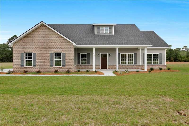 4 bedroom Single Family Residence at 769 NE S T Morris Road, No Recorded Subdivision, Ludowici — photo 1