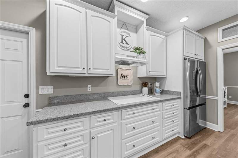 4 bedroom Single Family Residence at 811 W Riverview Drive, Riverview, St. Marys — photo 5