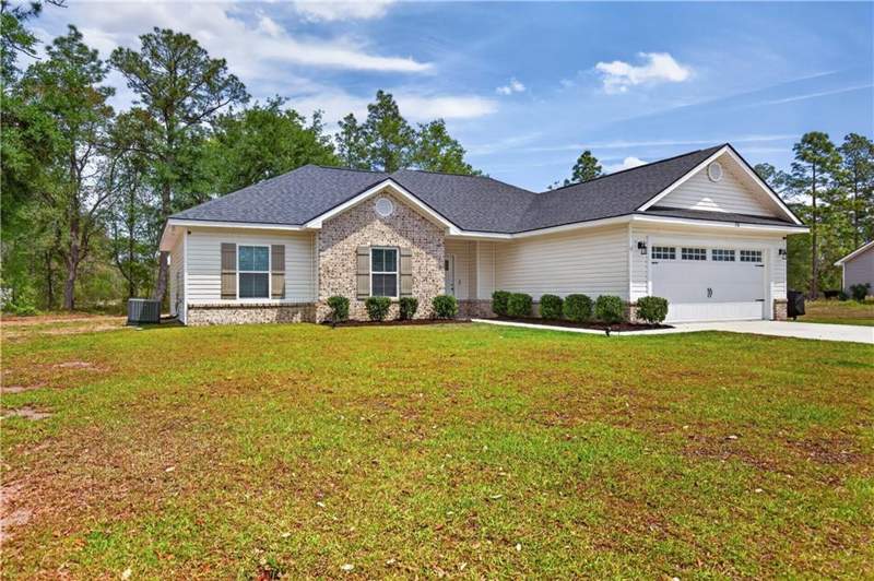 3 bedroom Single Family Residence at 73 Taylor's Creek, Ludowici, Ludowici — photo 2