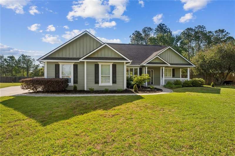 3 bedroom Single Family Residence at 108 Lexington Lane, Brighton Lakes, Kingsland — photo 2