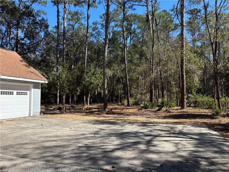 3 bedroom Single Family Residence at 140 Butler Lake Drive, Hampton Point, St. Simons Island — photo 4