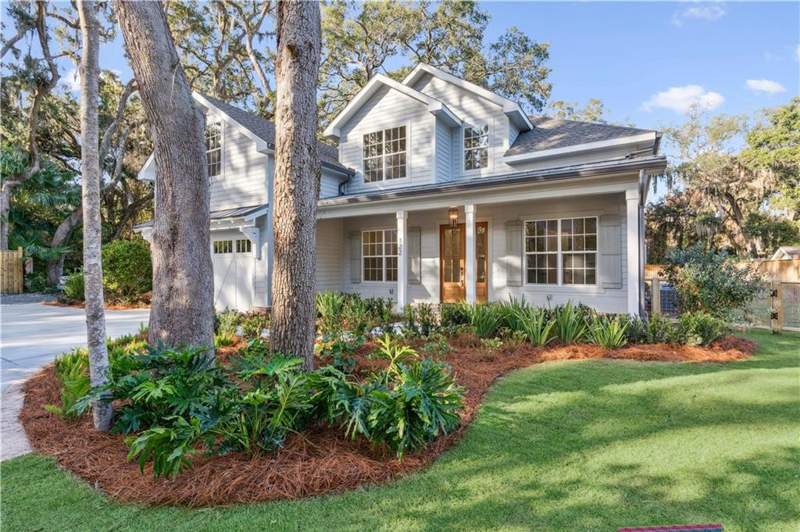 4 bedroom Single Family Residence at 122 Red Bird Lane, Druid Oaks, St. Simons Island — photo 2