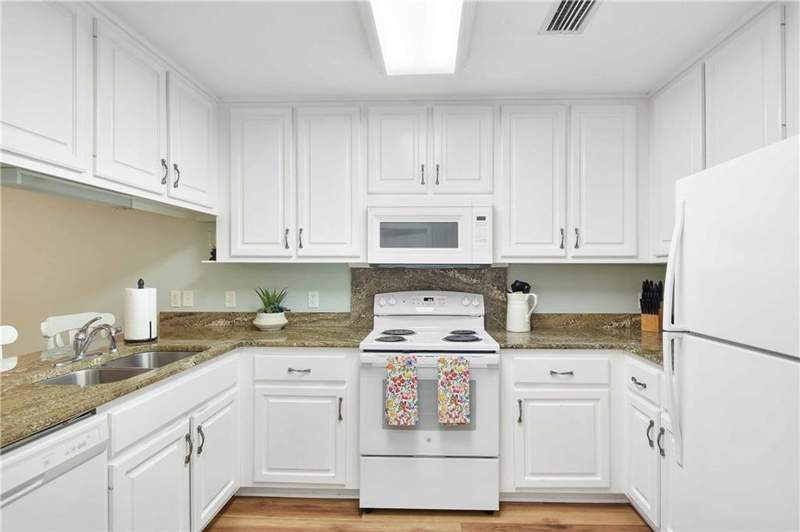 3 bedroom Condominium at 200 Salt Air Drive, Demere Landing, St. Simons Island — photo 4