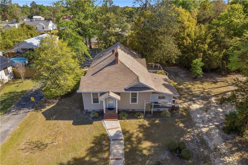 3 bedroom Single Family Residence at 661 E Plum Street, No Recorded Subdivision, Jesup — photo 1