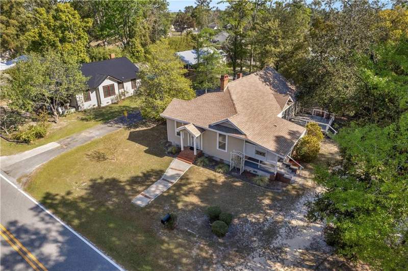3 bedroom Single Family Residence at 661 E Plum Street, No Recorded Subdivision, Jesup — photo 3