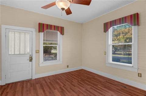 661 E Plum Street, Jesup GA - photo 13 of 56