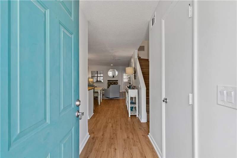 2 bedroom Condominium at 1498 Demere Road, Island Marshwoods Condos, St. Simons Island — photo 2