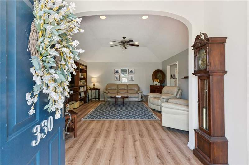 4 bedroom Single Family Residence at 330 Crossbridge Drive, Timber Ridge (Bwk), Brunswick — photo 5