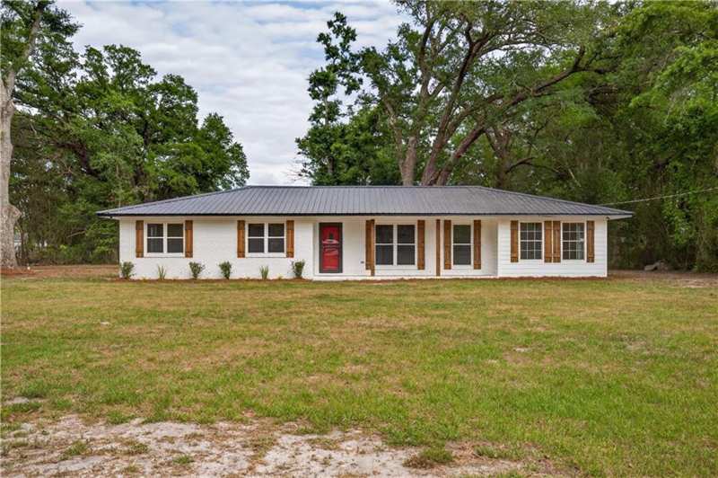 4 bedroom Single Family Residence at 569 Revis Blocker Road, No Recorded Subdivision, Ludowici — photo 1