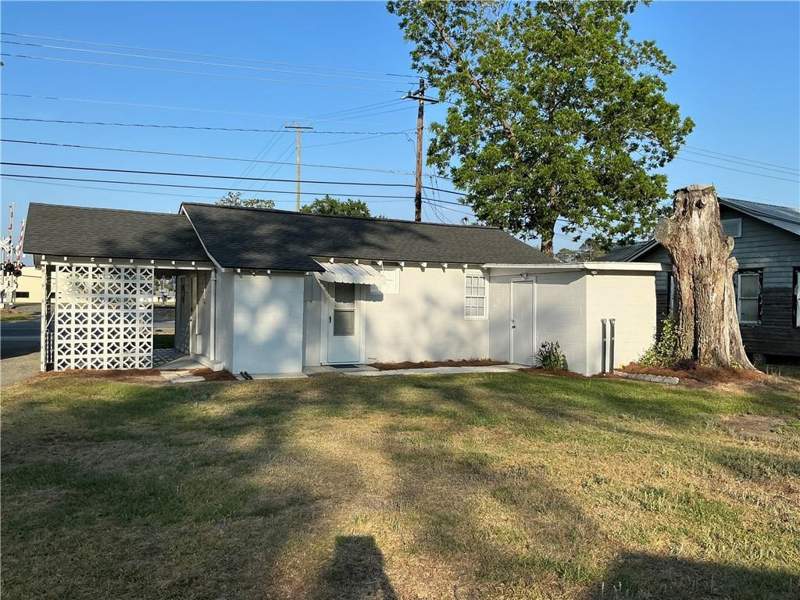 2 bedroom Single Family Residence at 3815 Jamestown Road, No Recorded Subdivision, Waycross — photo 3