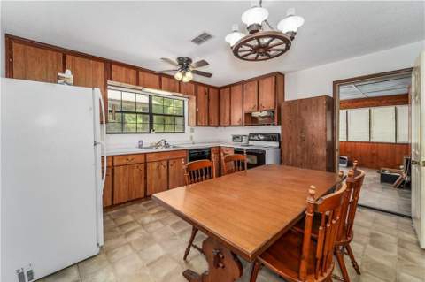 43 Dixie Lane, Waycross GA - photo 10 of 27