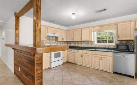 1595 Forest Island Drive, Townsend GA - photo 16 of 57