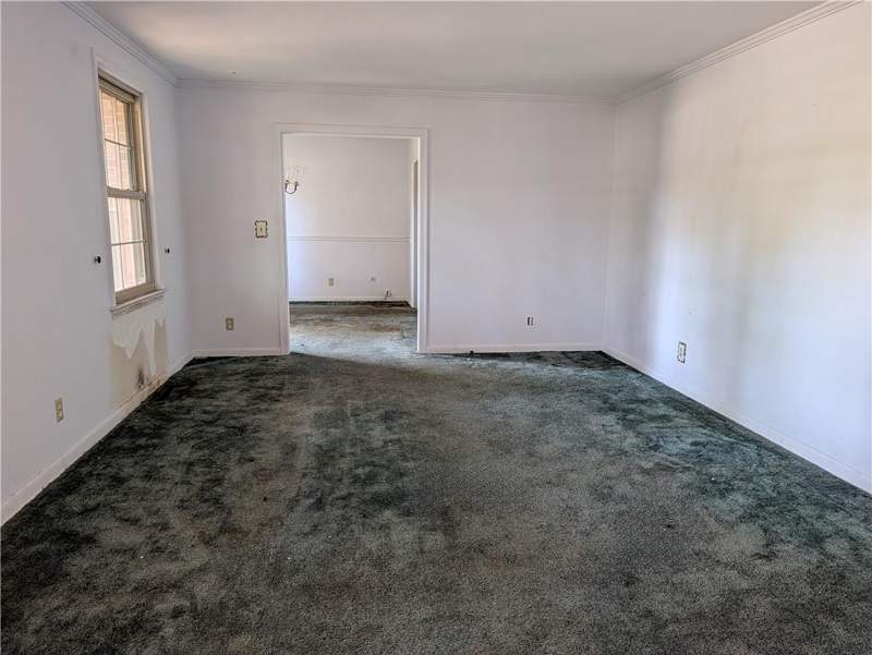 5 bedroom Single Family Residence at 405 Woodland Street, No Recorded Subdivision, Brunswick — photo 2