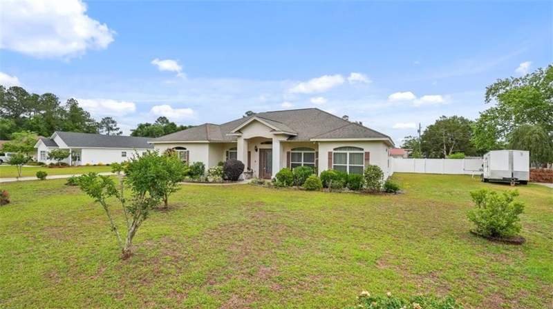 4 bedroom Single Family Residence at 293 Stonington Lane, No Recorded Subdivision, Jesup — photo 2
