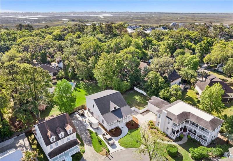 5 bedroom Single Family Residence at 135 Serenity Lane, Serenity Place, St. Simons Island — photo 3