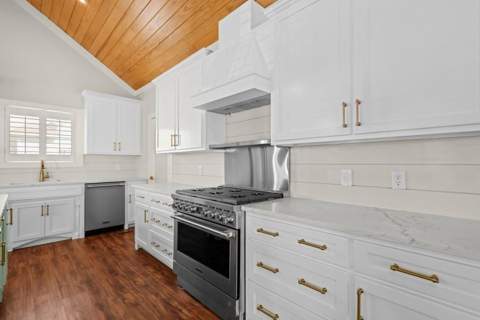 135 Serenity Lane, St. Simons Island GA - photo 11 of 33
