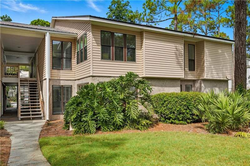 3 bedroom Condominium at 2513 Demere Road, Island Retreat Condos, St. Simons Island — photo 2