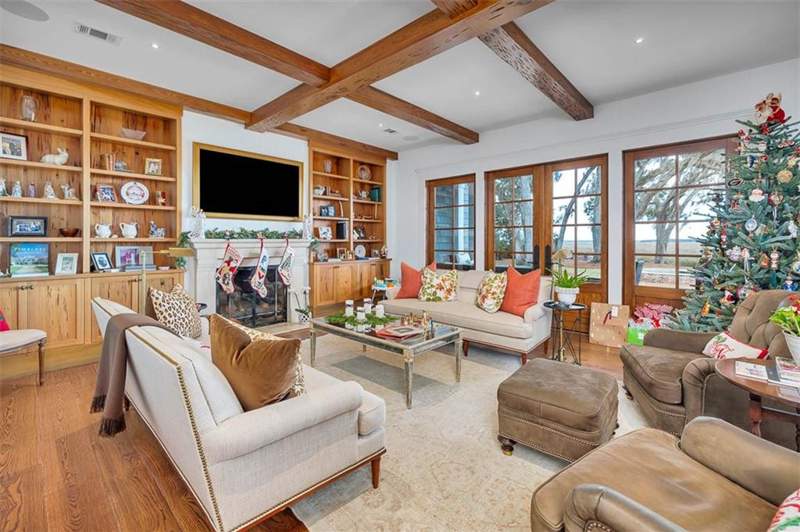 5 bedroom Single Family Residence at 145 Saint Annies Lane, Frederica Golf Club, St. Simons Island — photo 4