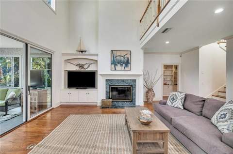 912 Champney, St. Simons Island GA - photo 11 of 70