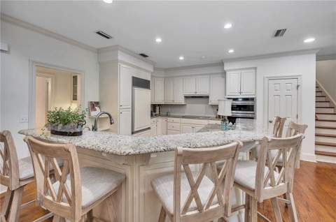 912 Champney, St. Simons Island GA - photo 13 of 70