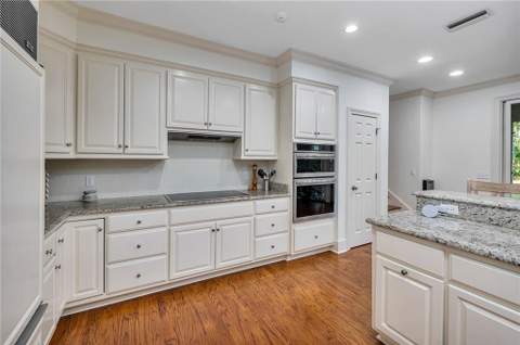 912 Champney, St. Simons Island GA - photo 16 of 70