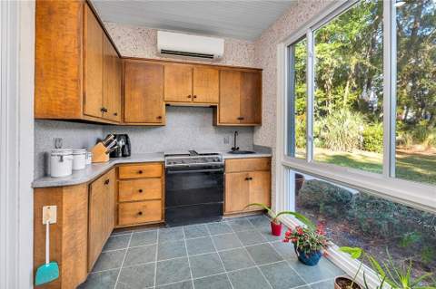 912 Champney, St. Simons Island GA - photo 22 of 70