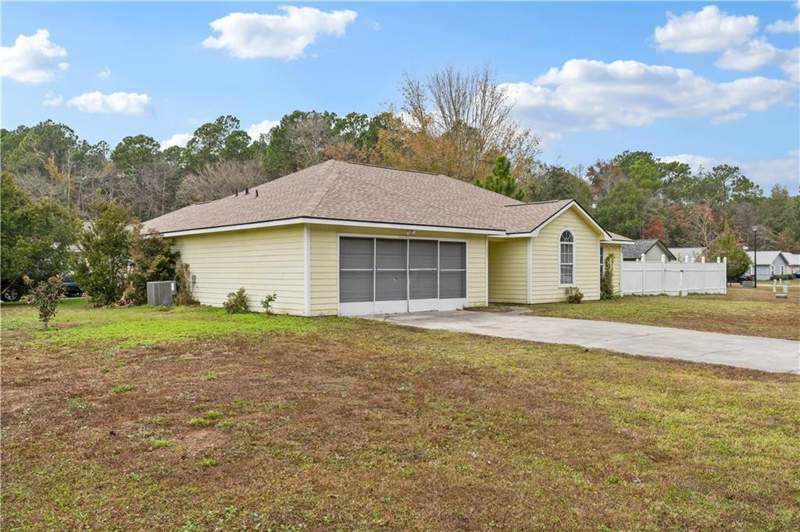4 bedroom Single Family Residence at 201 Lake Wisteria Drive, Lake Wisteria, Kingsland — photo 2