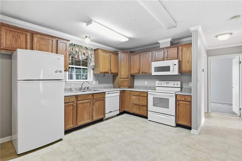 3 bedroom Mobile Home at 131 Harvey Road, No Recorded Subdivision, Brunswick — photo 4
