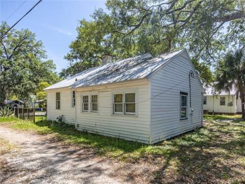 1204 Palmetto Avenue, Brunswick GA - photo 6 of 6