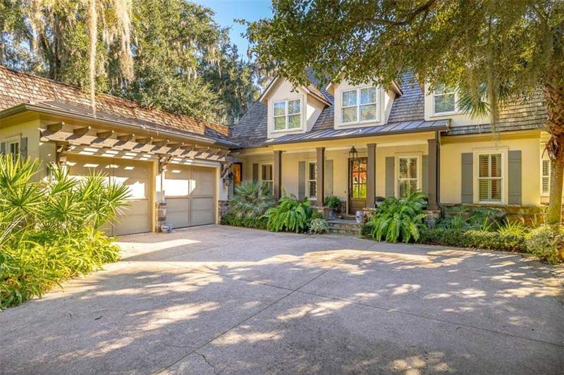 4 bedroom Single Family Residence at 23 Bracklin Court, Frederica Golf Club, St. Simons Island — photo 2
