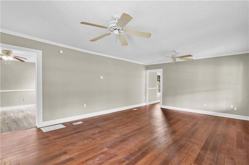 3 bedroom Single Family Residence at 1106 NW Oak Street, No Recorded Subdivision, Townsend — photo 4